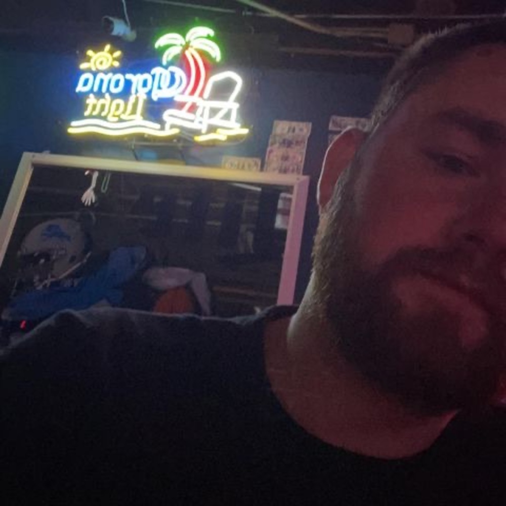 Meet your Posher, Christopher